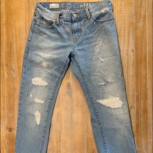 GAP 1969 hot boyfriend ripped jeans size 24R